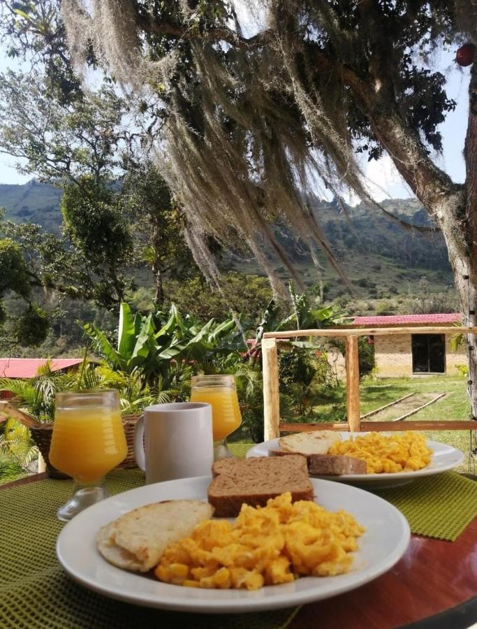 Hotel Campestre Rocas Del Paraiso Machetá Eksteriør bilde